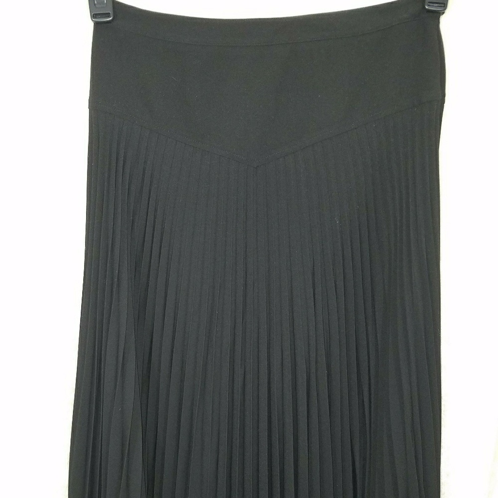 Grace Elements Black Pleated Skirt Size 8